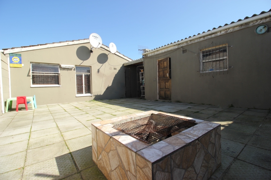 3 Bedroom Property for Sale in Portlands Western Cape